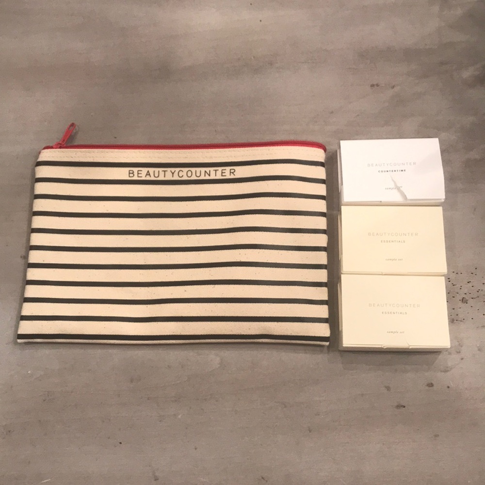 Beautycounter bundle with make up bag